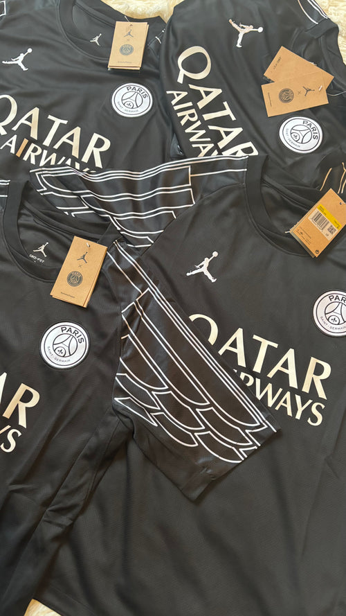 100 MYSTERY FOOTBALL SHIRTS - 2026/27 season * Read description *