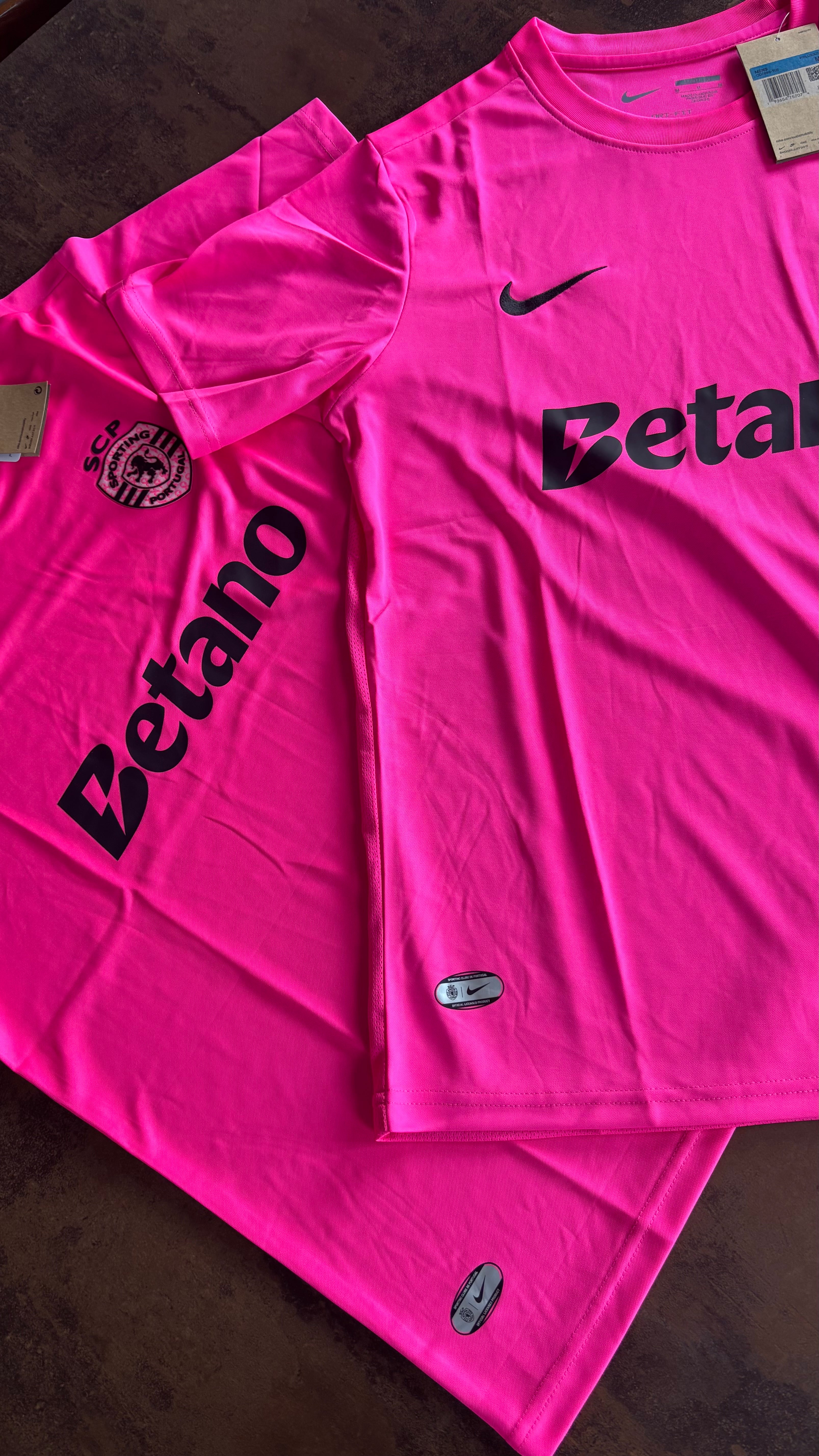 3 MYSTERY FOOTBALL SHIRTS - 2026/27 season        * Read description *